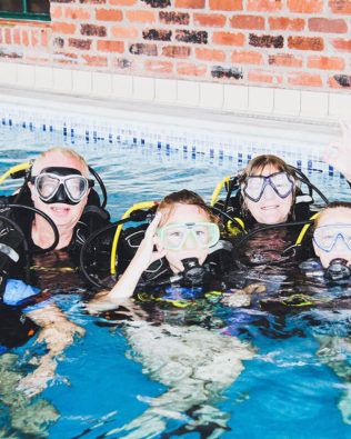 PADI Discover Scuba Diving (Pool-Only Try-Dive)